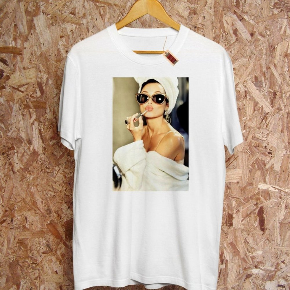 Audrey Sunglasses Classic Pout Hepburn Lip Gloss Trashed Insta Premium T-shirt F